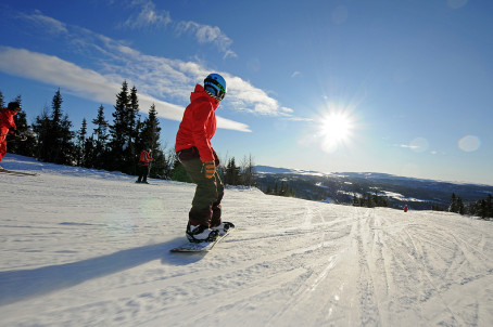 Ski und Rodel gut in den norwegischen Ski-Gebieten. Foto: Visit Norway